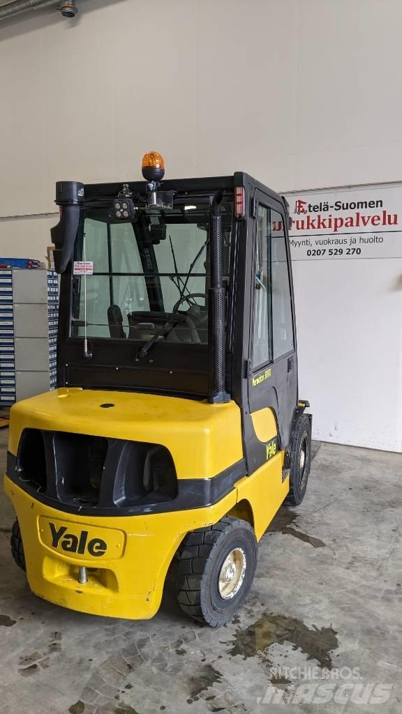 Yale GDP30VX Diesel trucks