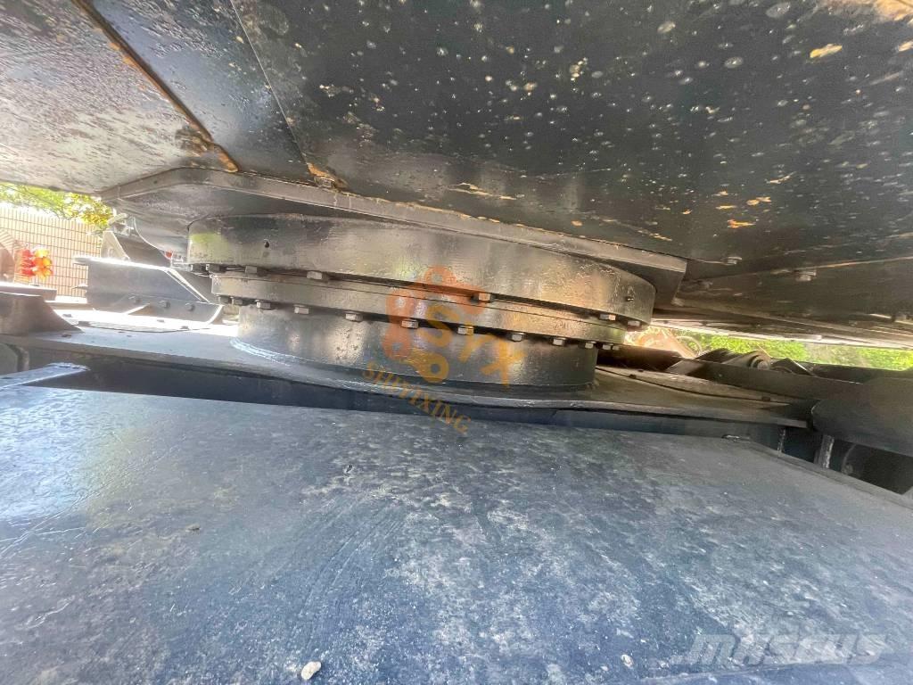 Hyundai R210W-9 Wheeled excavators