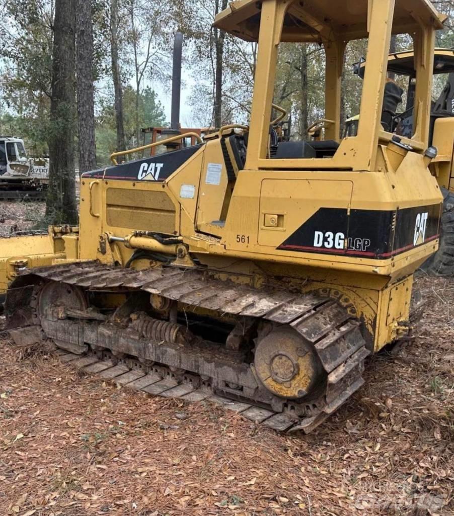 CAT D 3 G LGP Crawler dozers
