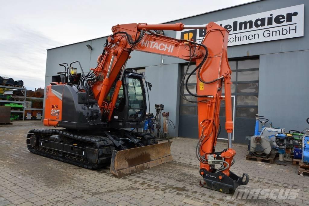 Hitachi ZX 135 US-7 Crawler excavators