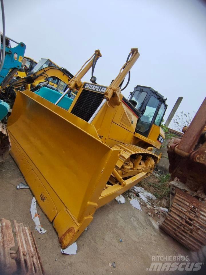 CAT D6G Crawler dozers