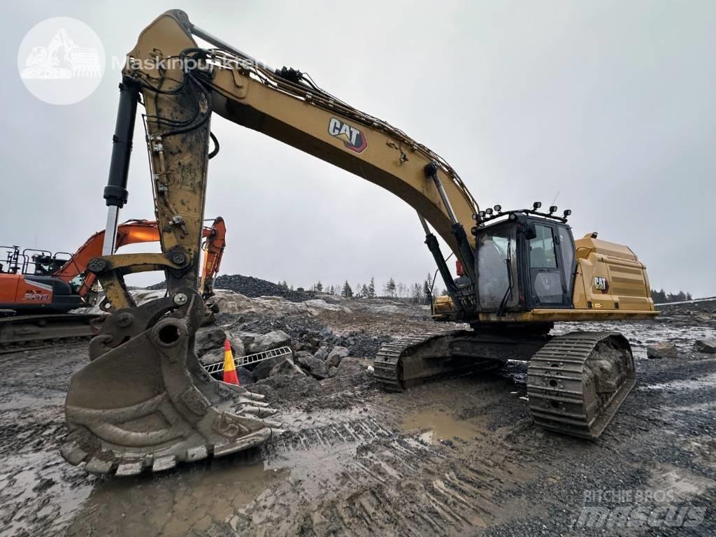 CAT 352 Crawler excavators