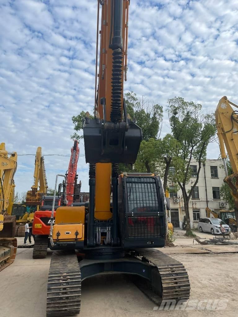 Hyundai 220LC-9S Crawler excavators