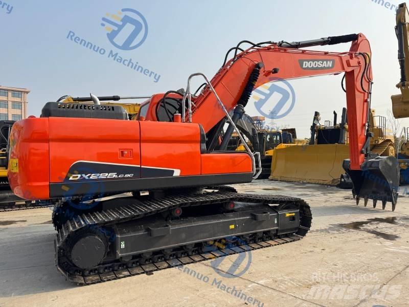Doosan DX 225 LC-9C Crawler excavators
