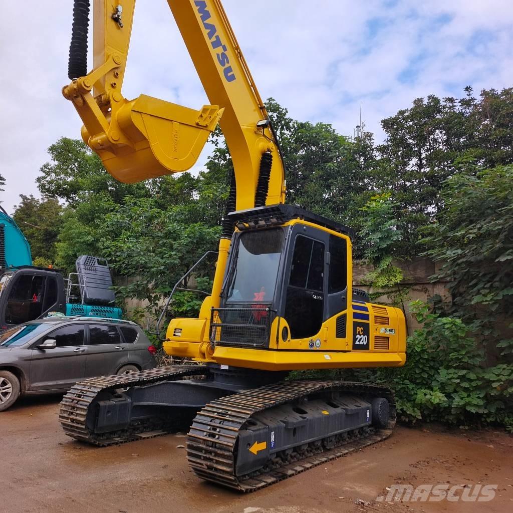 Komatsu PC220-8 Crawler excavators