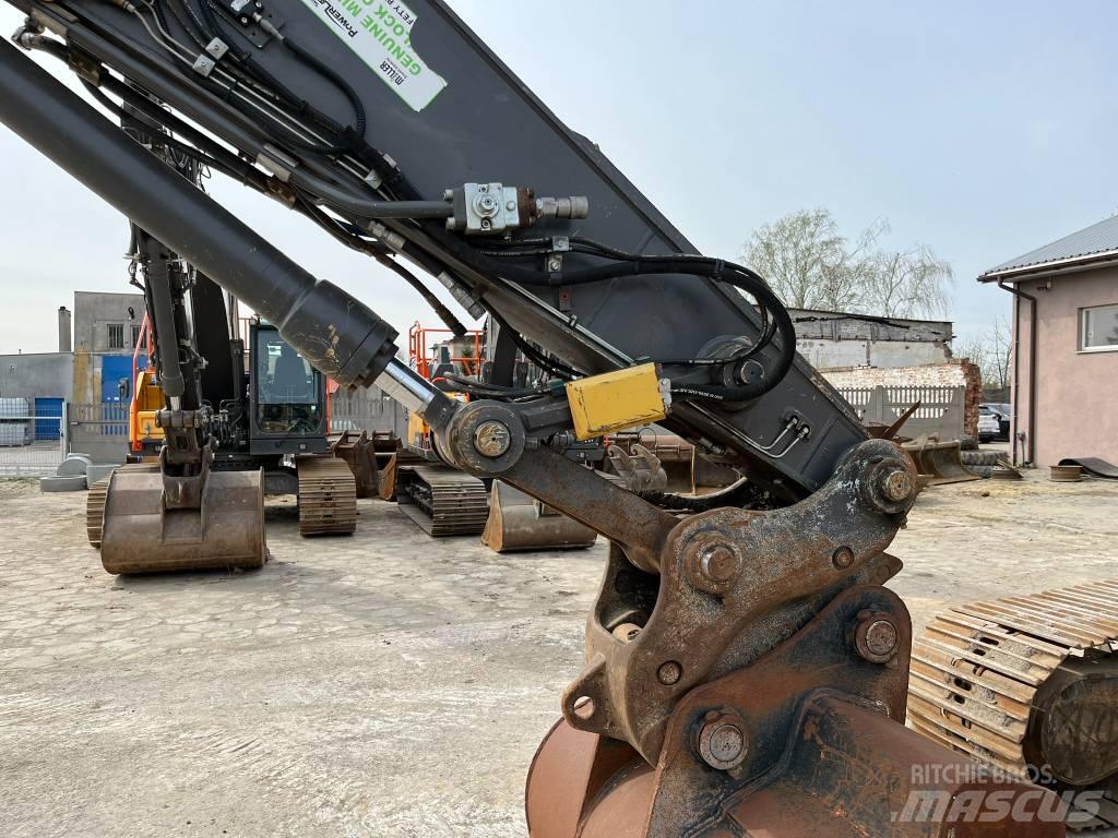 Volvo EC 220 E Crawler excavators