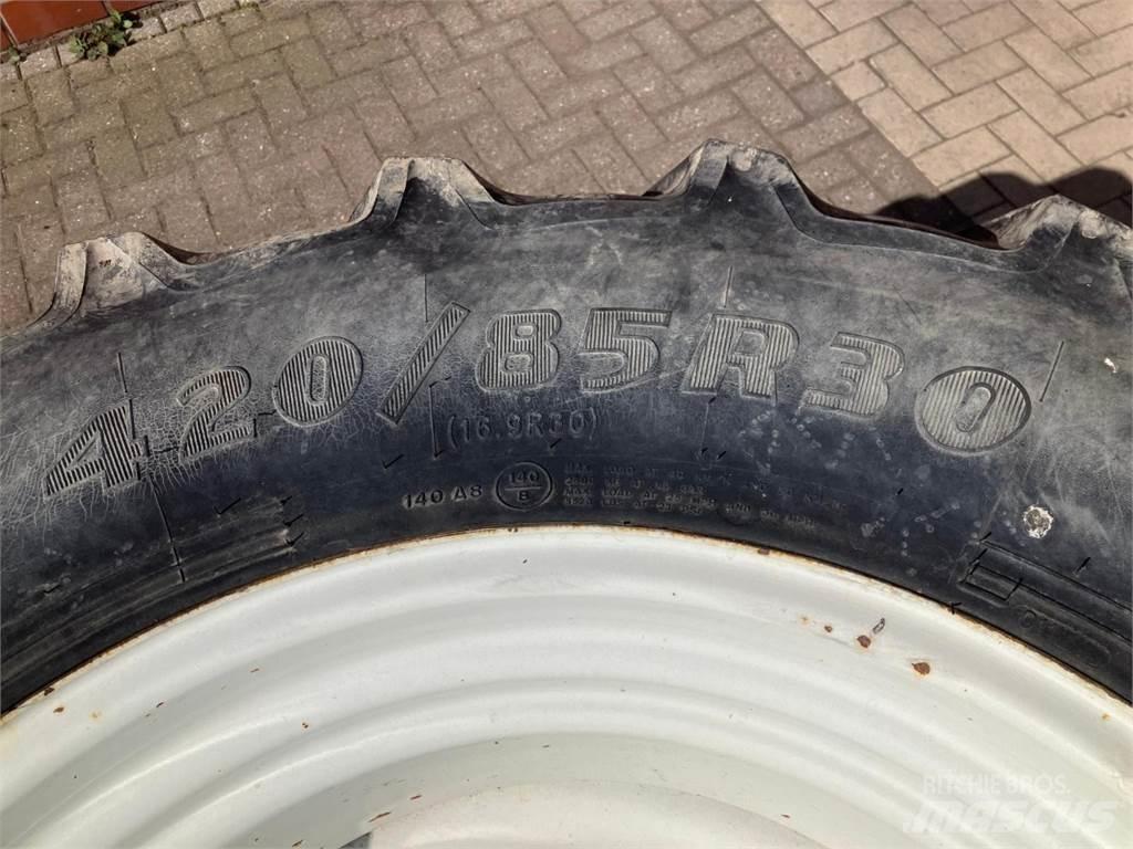 Goodyear 420/85R30 Agriculture - Others