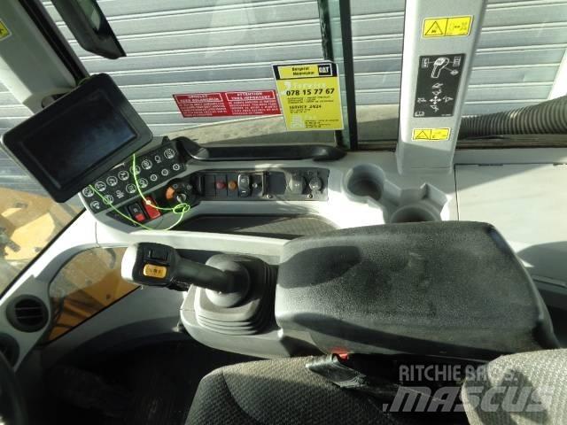 CAT 938M Wheel loaders