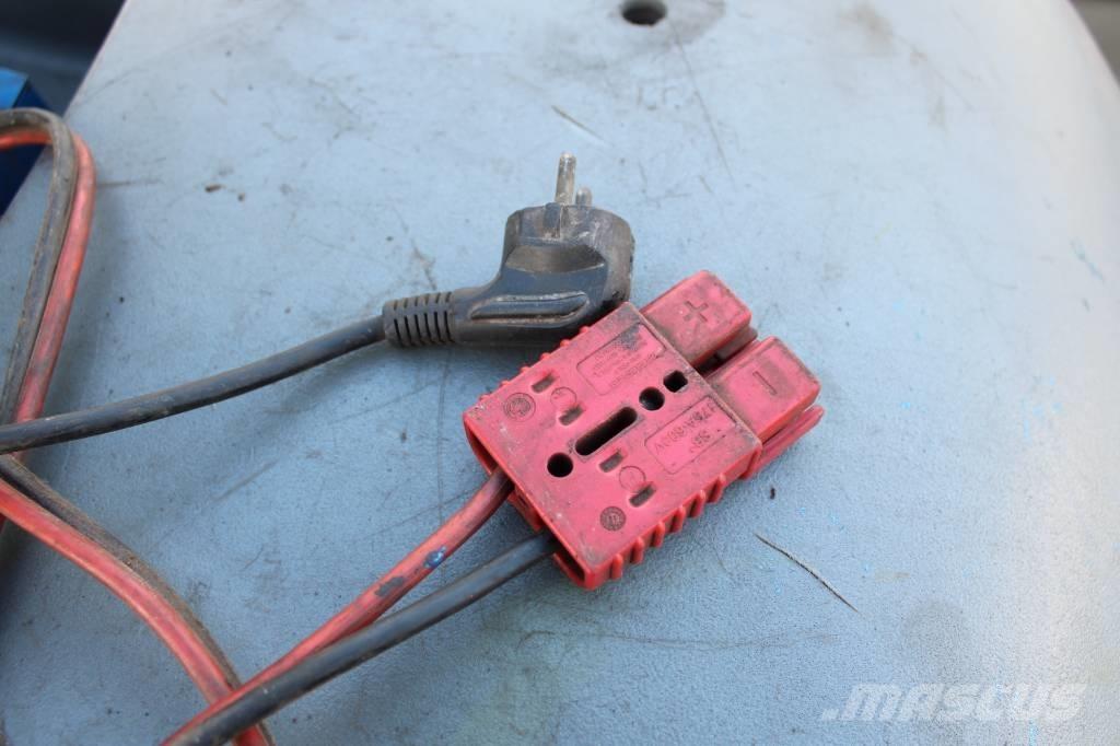 Kärcher KM 100/100 Sweepers