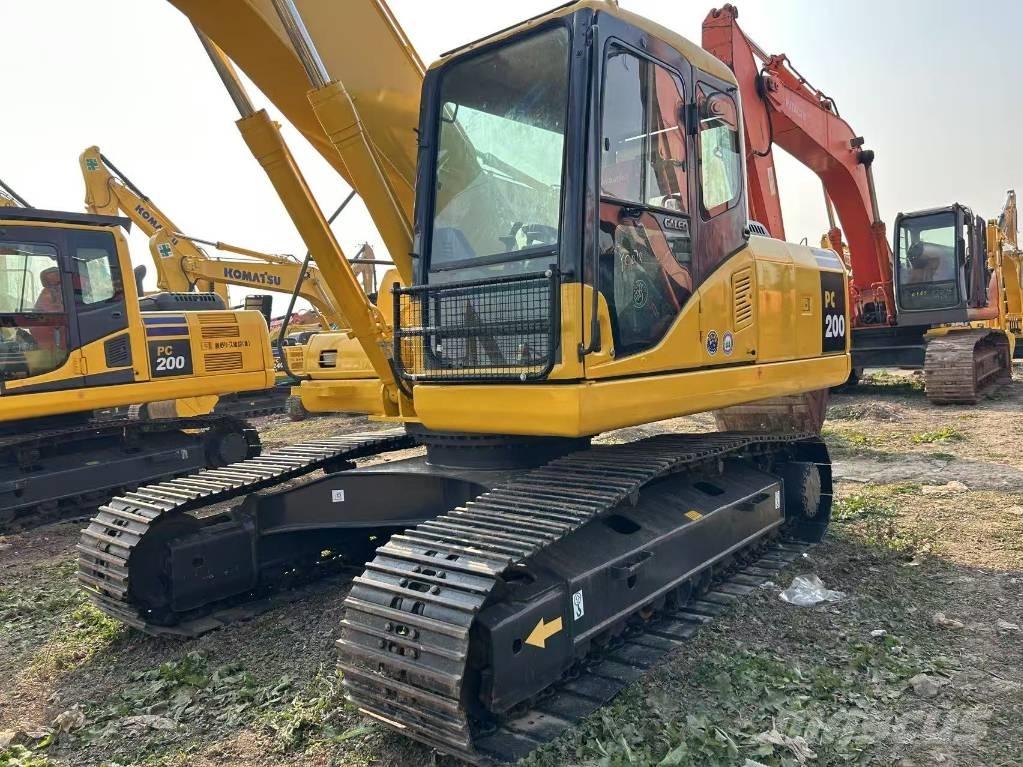 Komatsu PC 200 Crawler excavators