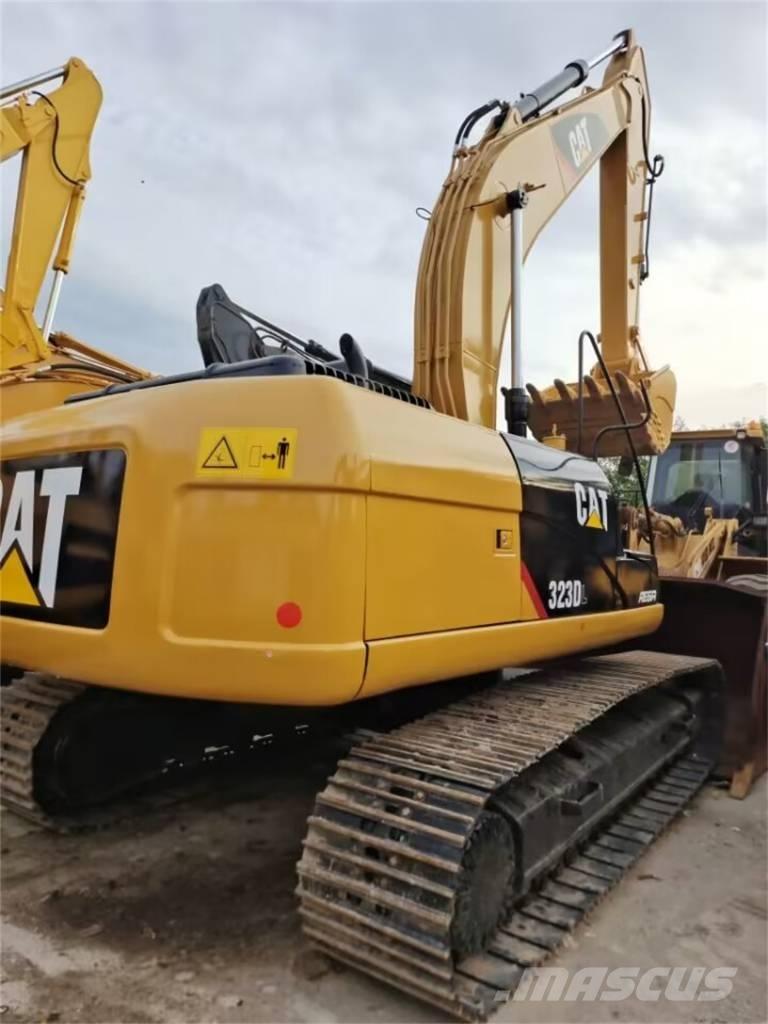 CAT 323 D Crawler excavators