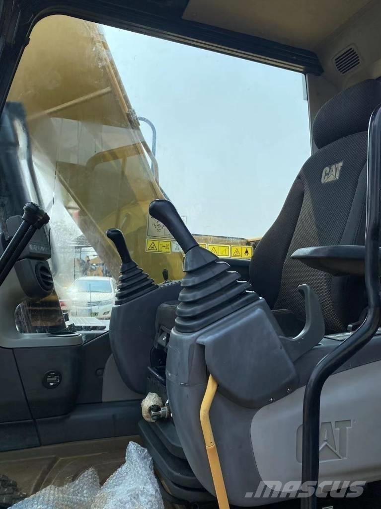 CAT 313 D Crawler excavators