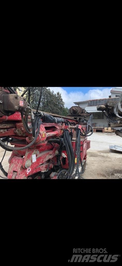 EGT 710 Waterwell drill rigs
