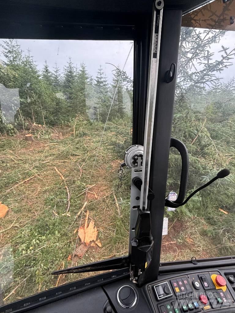 Ponsse Ergo 8W Harvesters