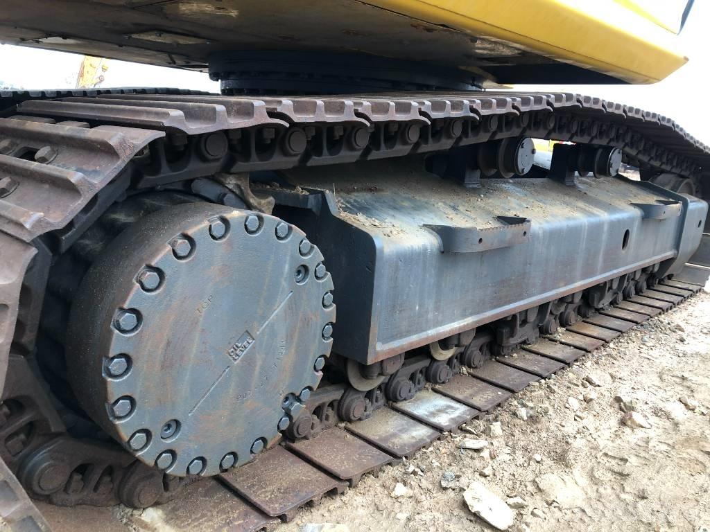 Komatsu 300 -7 Crawler excavators