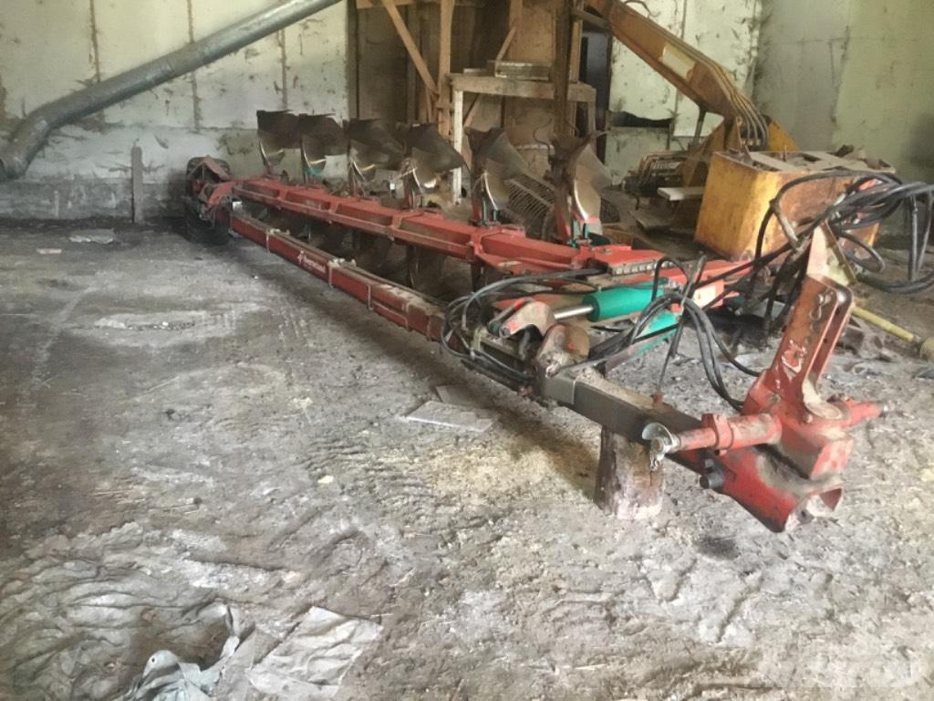 Kverneland Vendeplov Reversible ploughs