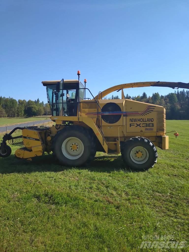 New Holland FX 38 Self-propelled foragers