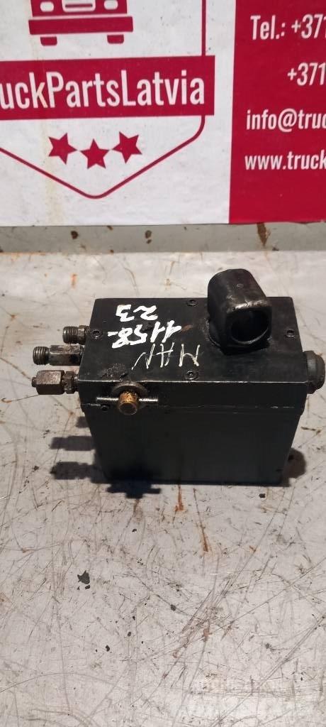 MAN TGL.    85417236133 Hydraulics