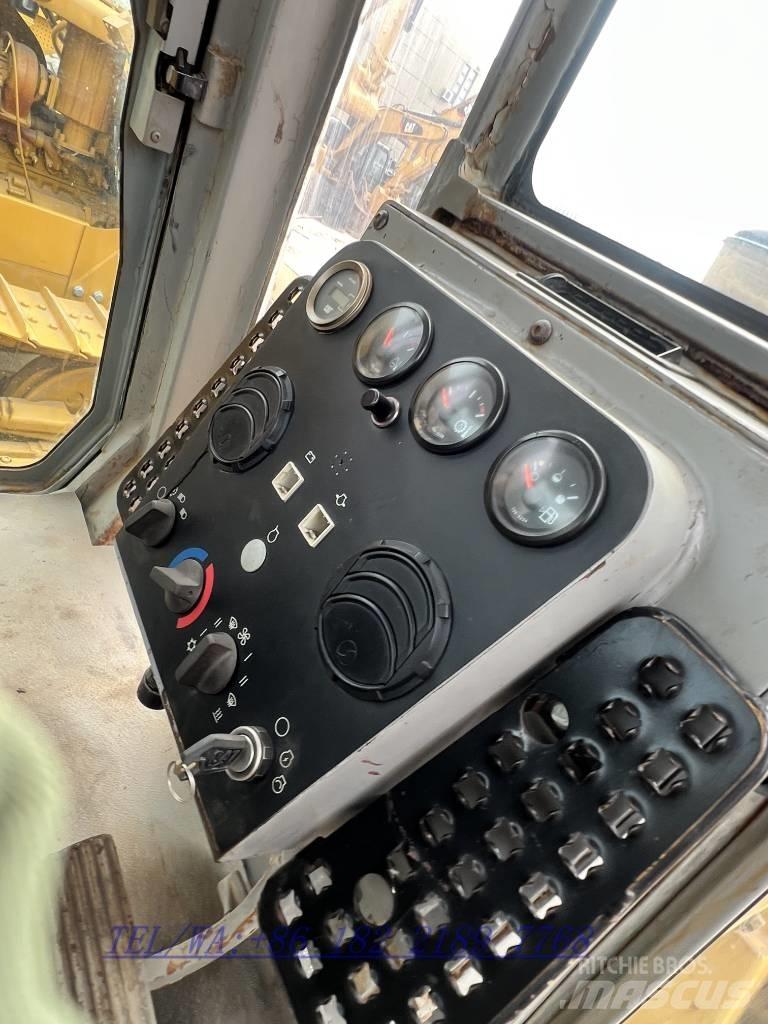 CAT D6G Crawler dozers