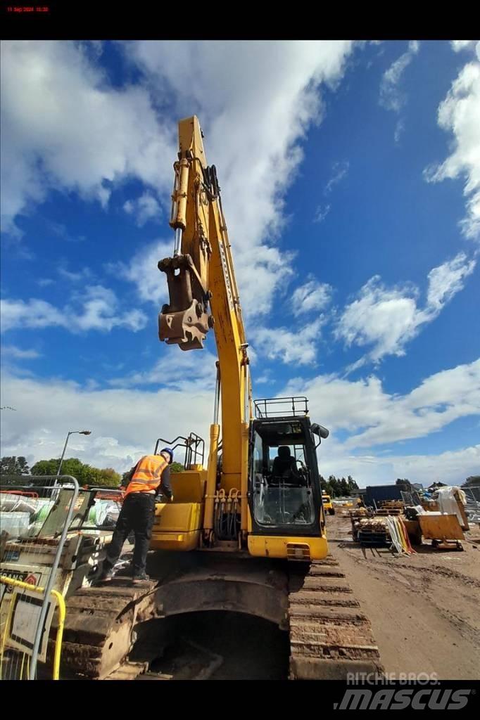 Komatsu PC 210 LC-11 Crawler excavators