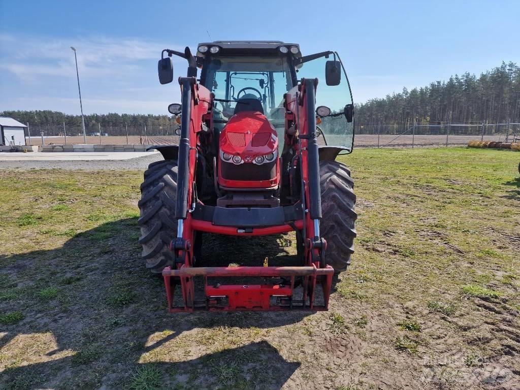 Massey Ferguson 5613 Tractors