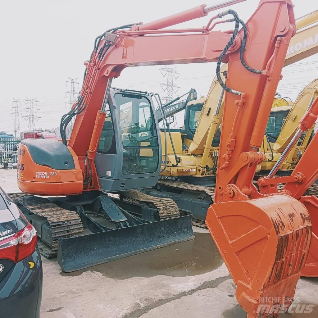 Hitachi ZX 75 US Midi excavators  7t - 12t