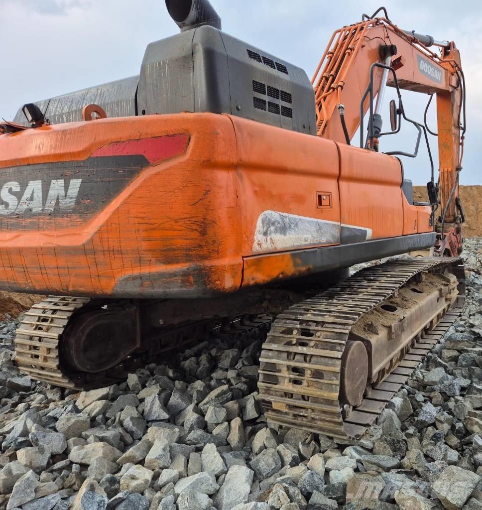 Doosan DX 300 LC-5 Crawler excavators