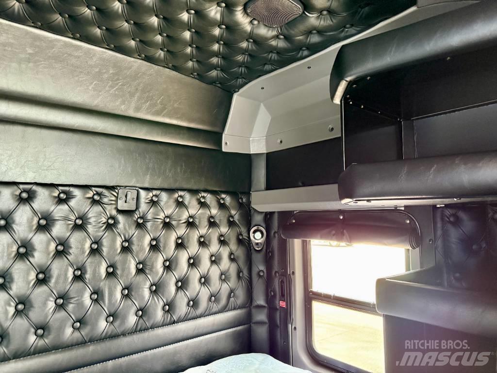 Kenworth T800 Tractor Units