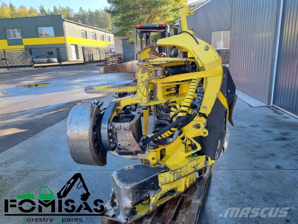 John Deere H480C Harvester heads