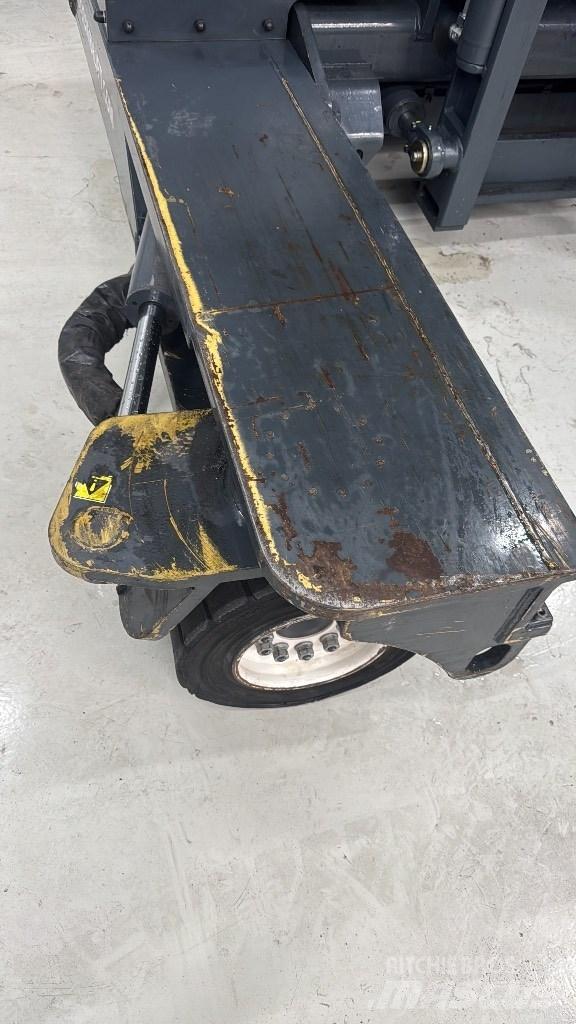 Combilift C 4000 Sideloaders
