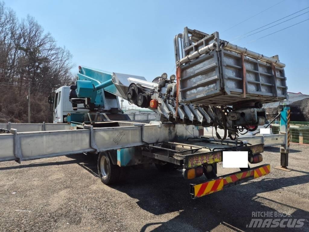Horyong SKY450 Truck & Van mounted aerial platforms