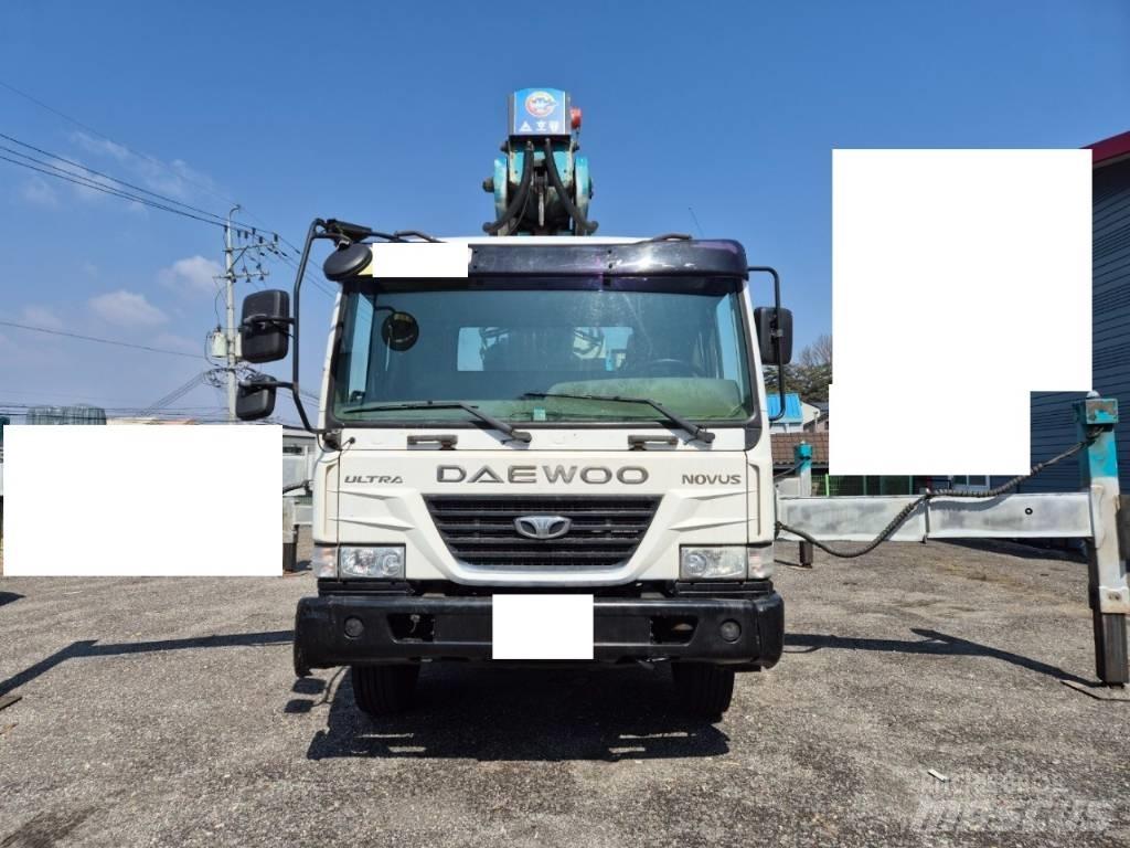 Horyong SKY450 Truck & Van mounted aerial platforms