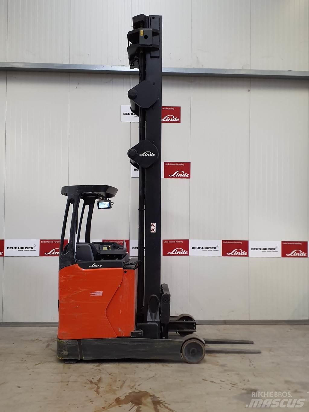 Linde R16HD Reach trucks