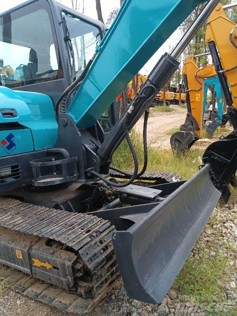 Sunward SWE70 Midi excavators  7t - 12t