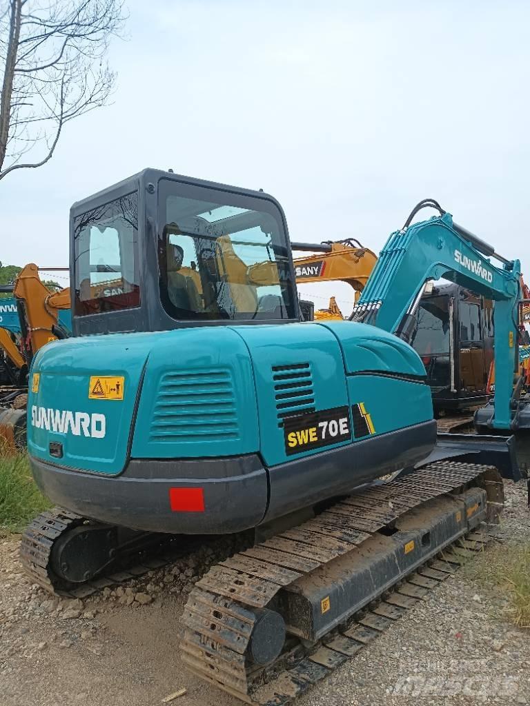 Sunward SWE70 Midi excavators  7t - 12t
