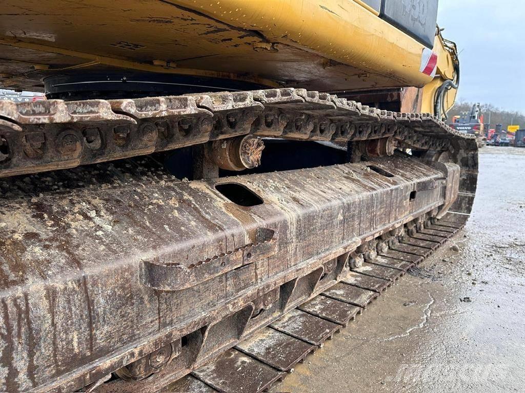 CAT 324 E LN Crawler excavators