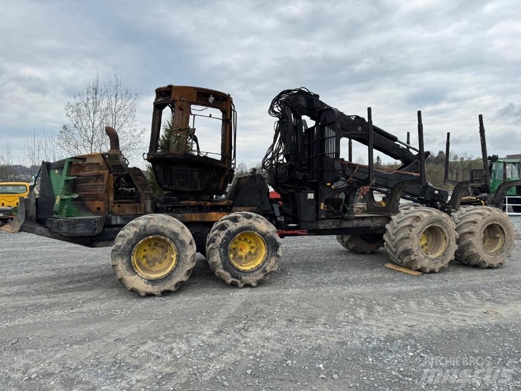 John Deere 1110 E Forwarders