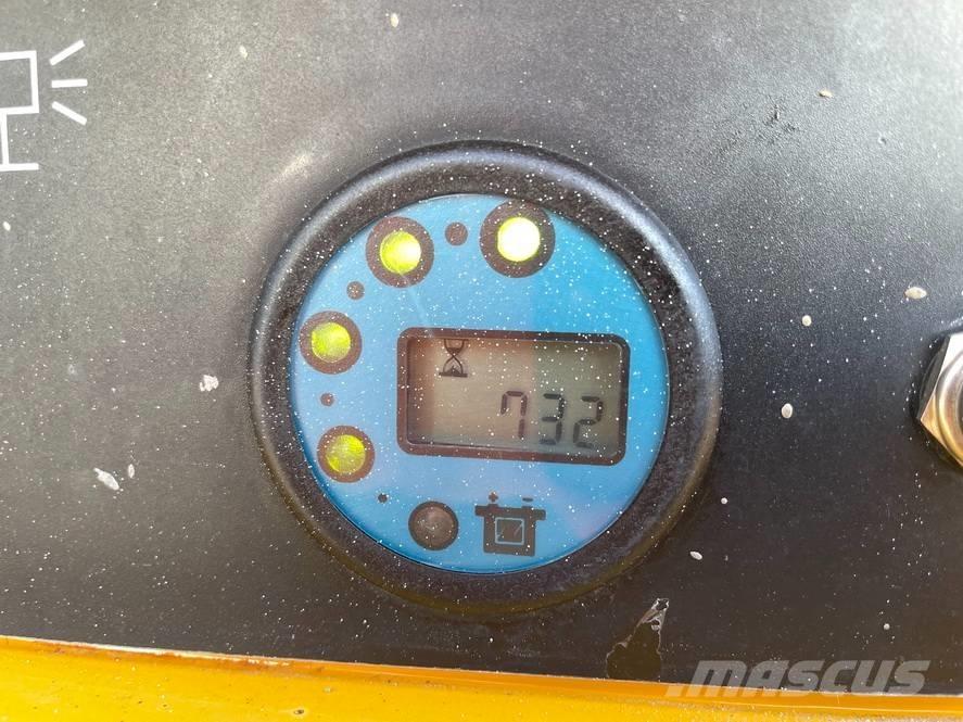 Haulotte Compact 10 Scissor lifts