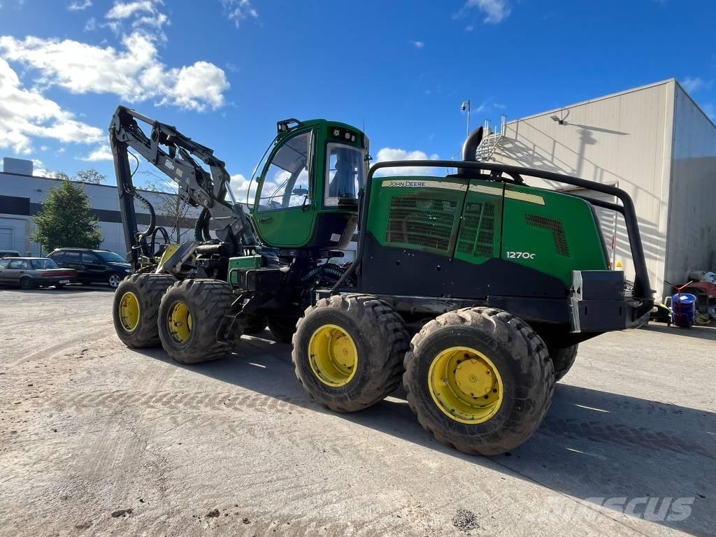 John Deere 1270G 8W Harvesters