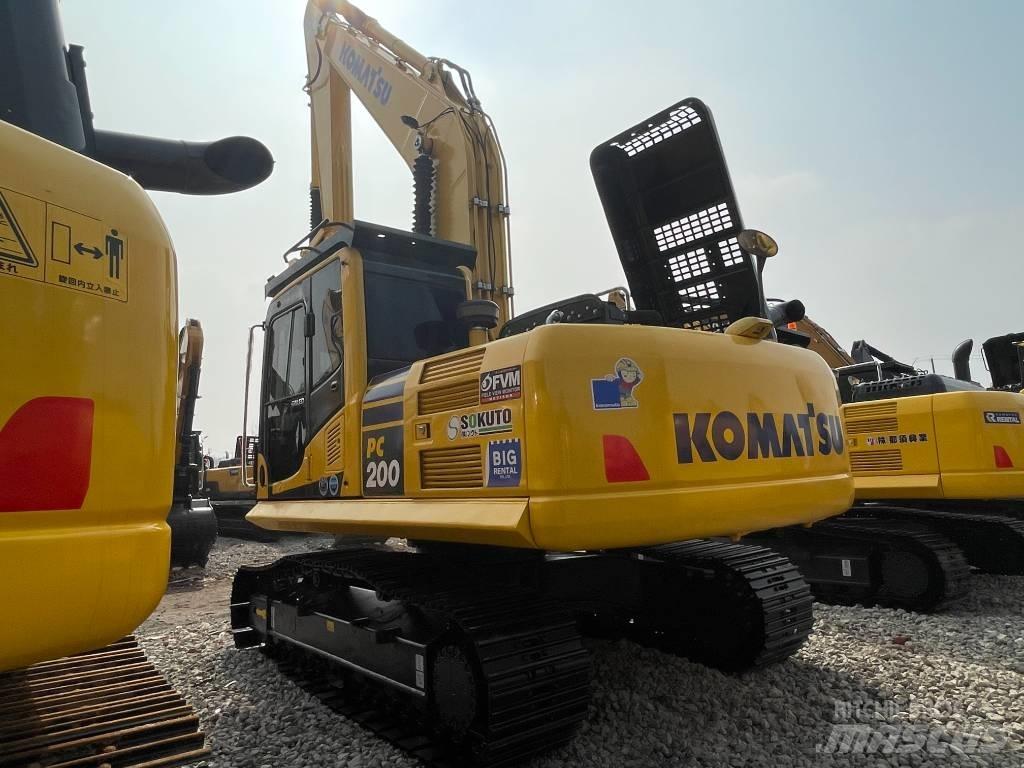 Komatsu PC 200-8 Crawler excavators
