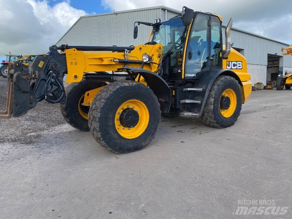 JCB Tm420s Telehandlers for agriculture
