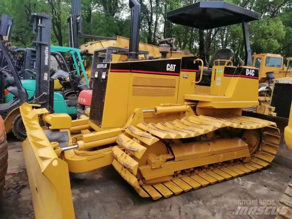 CAT D 4 C Crawler dozers