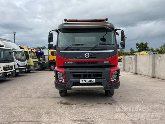 Volvo FMX 460 Tipper trucks