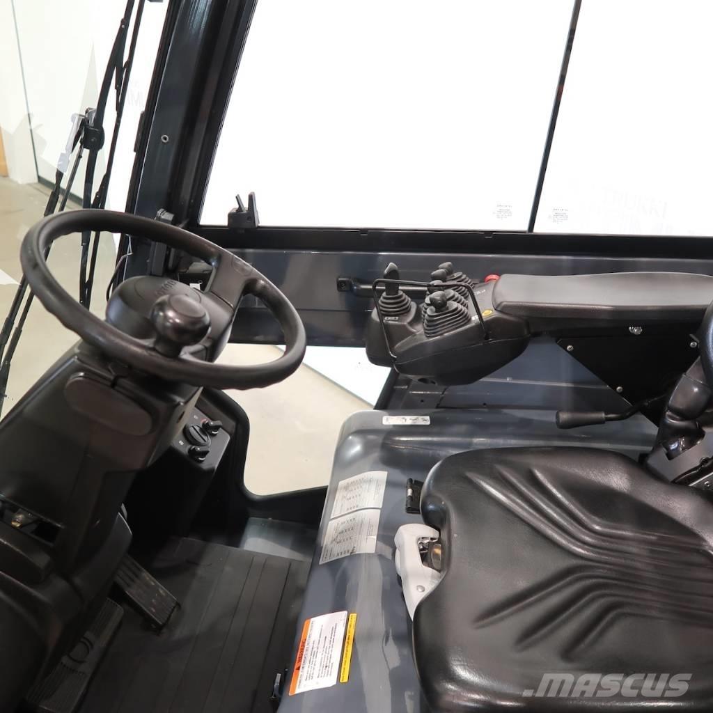 Toyota 8FBMT25 Electric forklift trucks