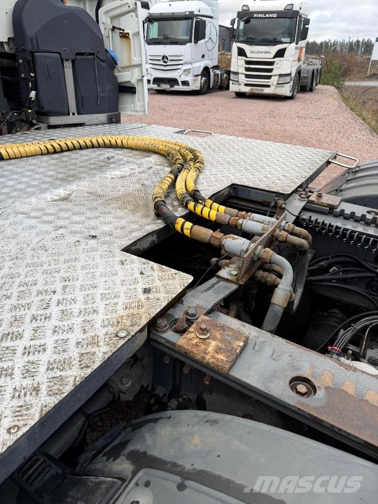 Volvo FH13 6x2 Tractor Units