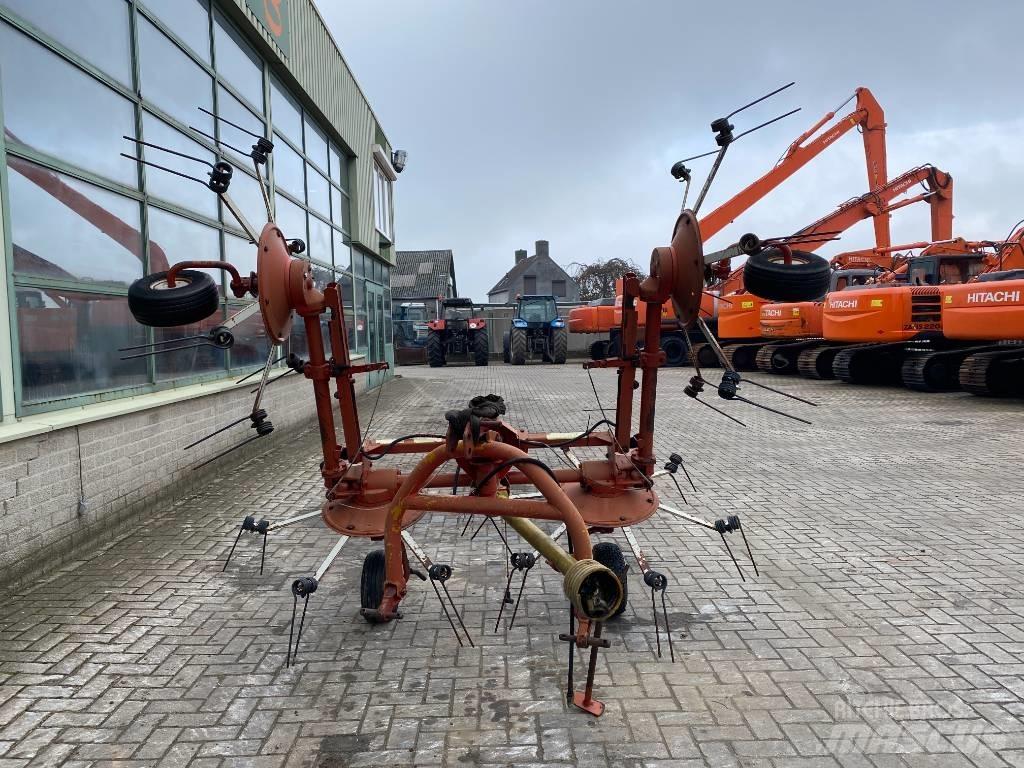 Kuhn 5000 H Rakes and tedders