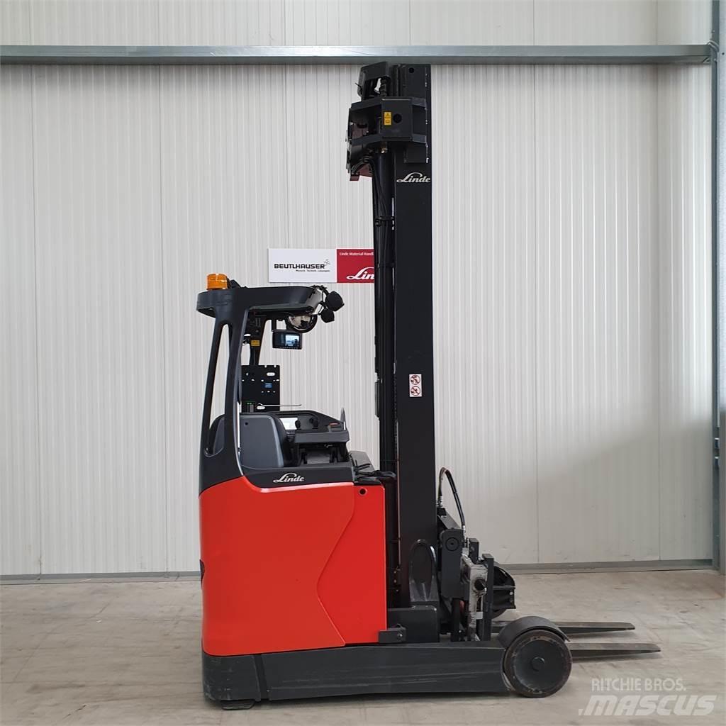 Linde R20 Reach trucks