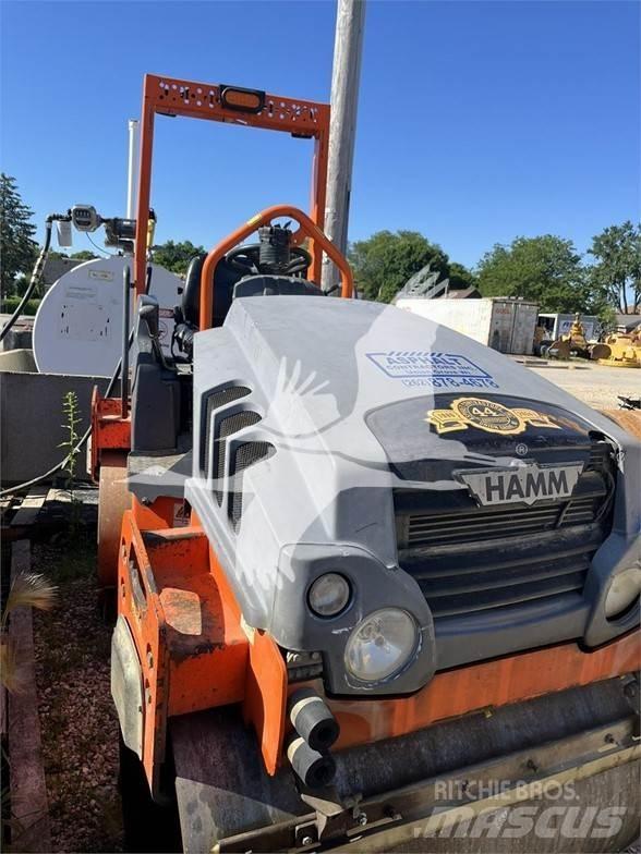 Hamm HD12VV Single drum rollers