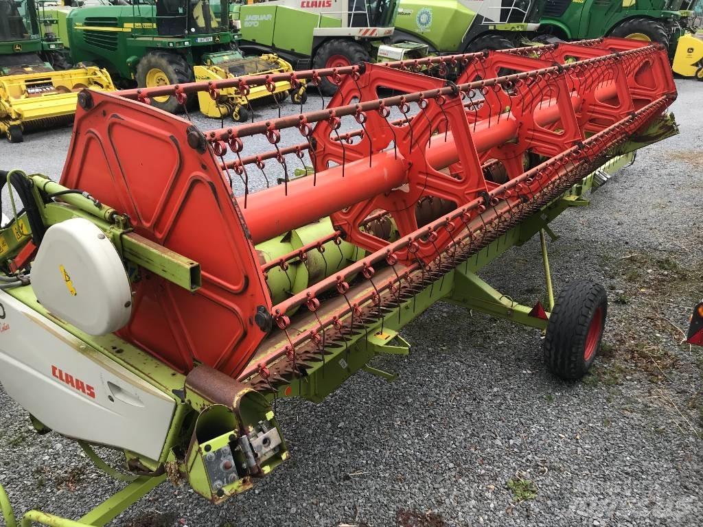 CLAAS Tucano 440 Combine harvesters
