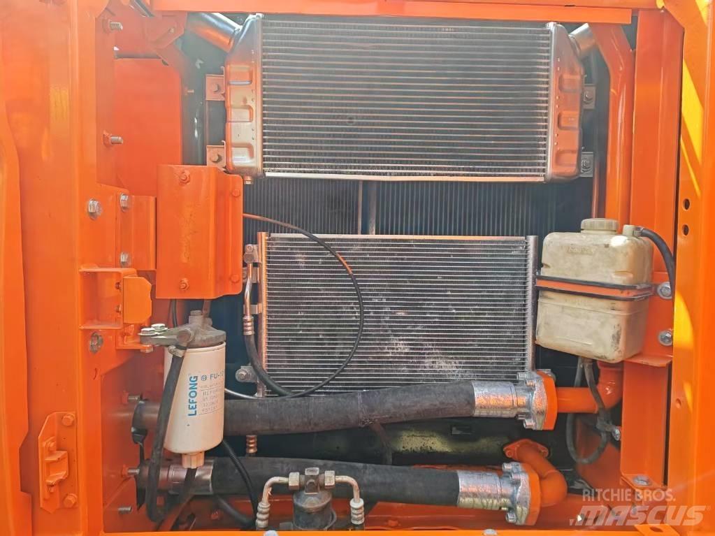 Doosan DX 225 LC Crawler excavators